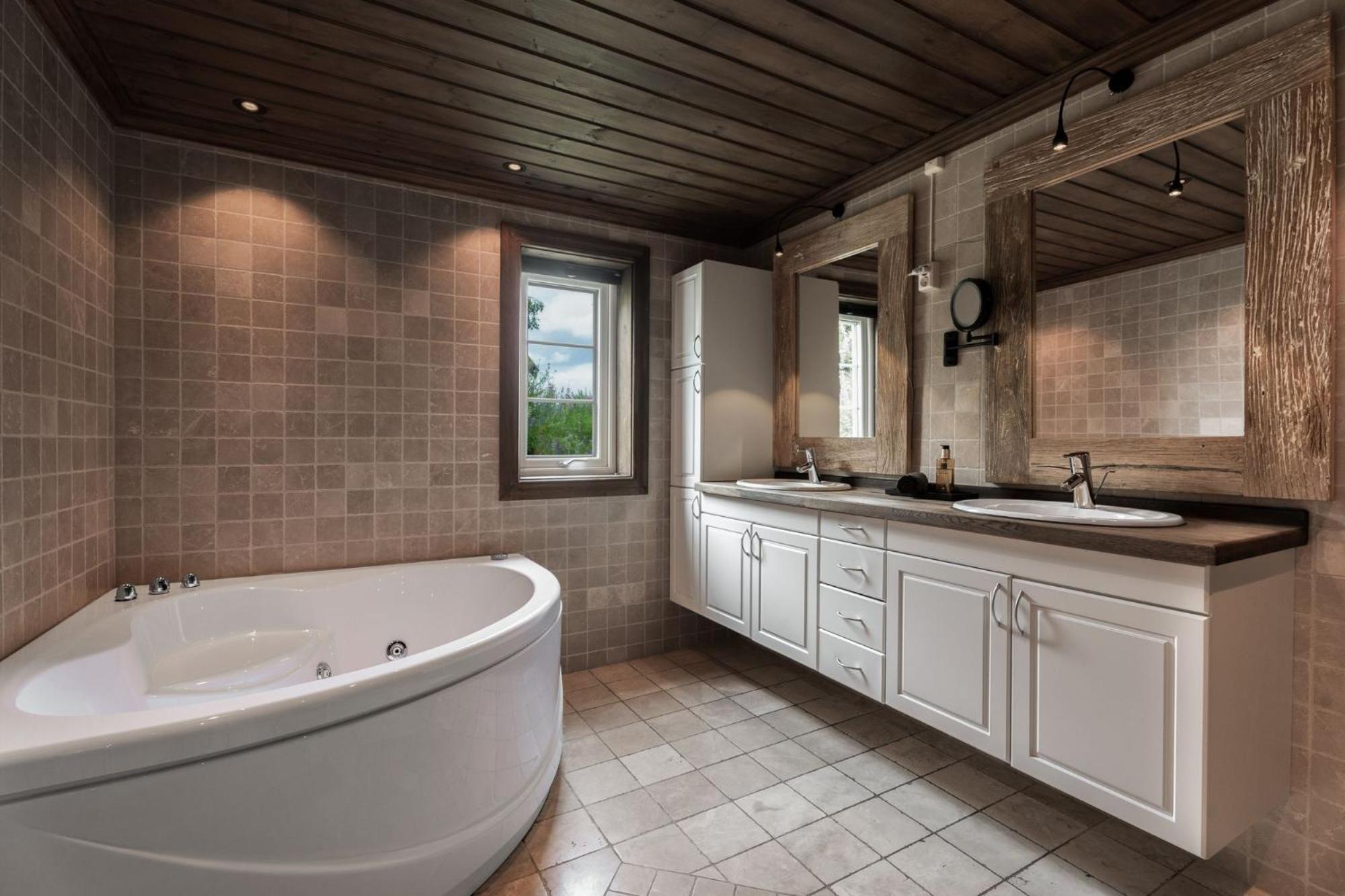 Norefjell - Storhytte Med Jacuzzi Og Fantastisk Beliggenhet Noresund Ngoại thất bức ảnh